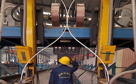 龙门式全自动埋弧焊机