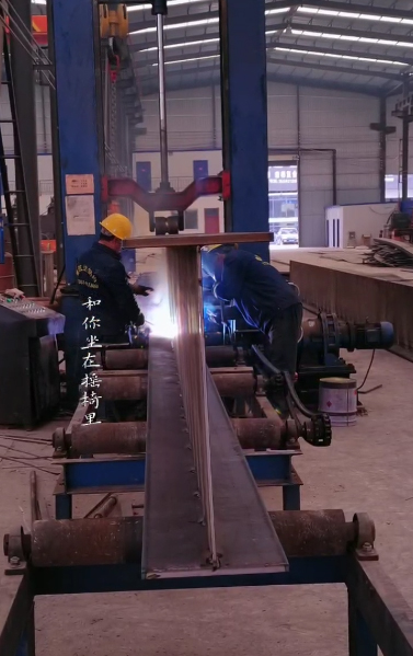 甘肃金川钢结构厂H型钢组立机