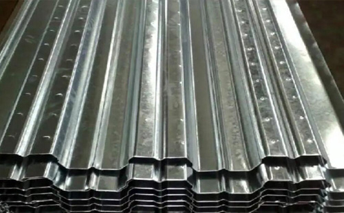 高层住宅吊装金川楼承板怎么省工期